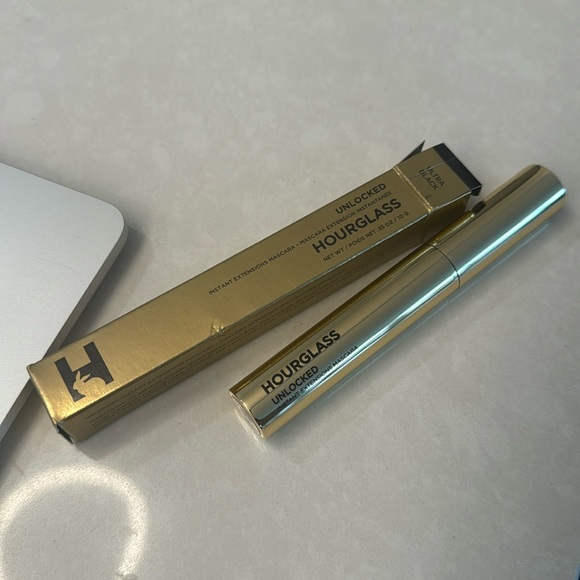 Hourglass instant extensions mascara in ultra black - Picture 1 of 1